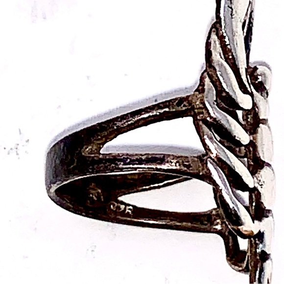Sterling Silver Scorpion Ring - Picture 3 of 5
